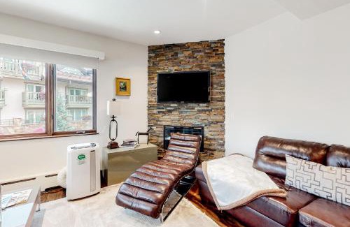 Vail Apartment | Village Inn 213