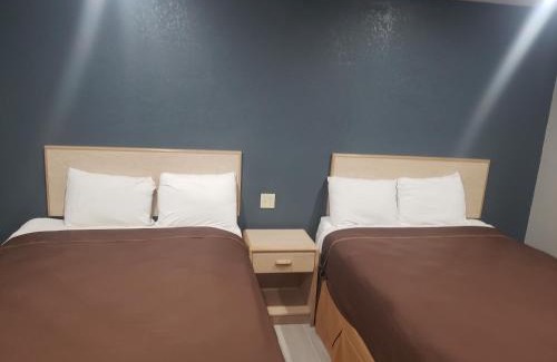 Cotulla Hotel | Village Inn Cotulla