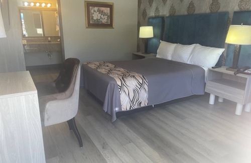 Hardy Hotel | Village Inn of Hardy