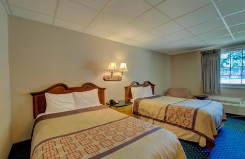 Annapolis Hotel | Village Inn