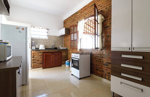 Porto da Roca House | Village Itaúna Inn - Casa Amarela