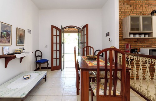 Saquarema House | Village Itaúna Inn - Orange House.