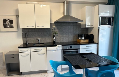 Naturist Village Apartment | Village Naturiste - Port-nature 7 - Vue Port - Le Maryline