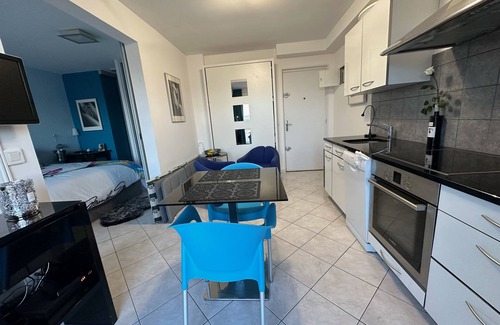 Naturist Village Apartment | Village Naturiste - Port-nature 7 - Vue Port - Le Maryline