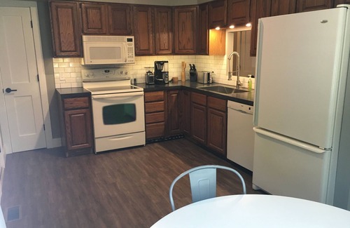 Elk Rapids House | Village of Elk Rapids Walk to Beach