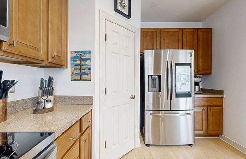 Villages of Five Points House | Village of Five Points townhouse with community pool, gym, and tennis access