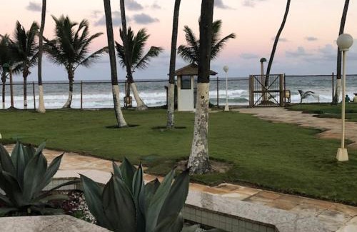 Vilas do Atlantico Apartment | Village pé na areia com limpeza
