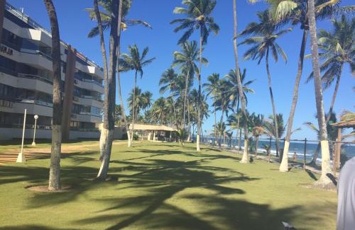 Vilas do Atlantico Apartment | Village pé na areia com limpeza