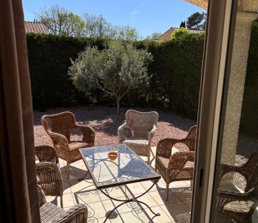 Argens-Minervois Villa | Village villa, private pool, canal du midi