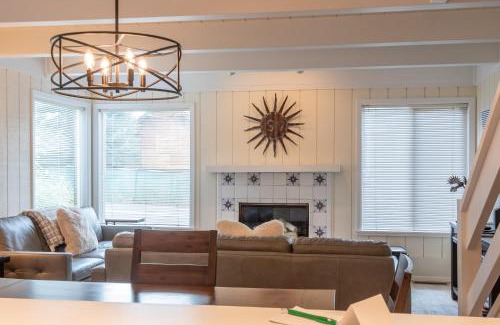 Elkhorn House | Villager Condo 1207