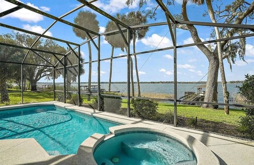 Fruitland Park House | Villages- Lake Griffin, Waterfront Home, 4 Miles To Villages, Harris Chain Lakes