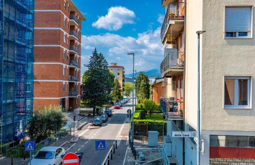 Villaggio degli Sposi Apartment | VILLAGGIO HOSPITAL HOUSE