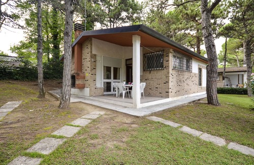 Lignano Riviera House | Villaggio Laura by Interhome