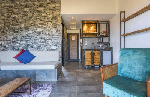 Mrouj Apartment | Villagio Resort in Zaarour