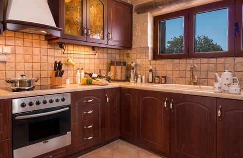Tsikalaria Villa | VillaMalaxa Private Luxury with amazing Views all over the city