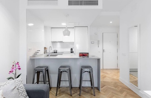 Recoletos Apartment | Villanueva Apartment II
