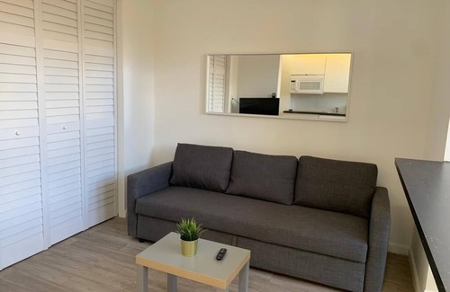 Universidad Apartment | Villas at Auxilio Mutuo 101