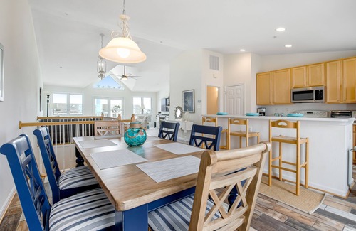 Bethany Beach House | Villas at Beach Cove Getaway W/Bay/Ocean Views, Private Balcony & Shared Pool