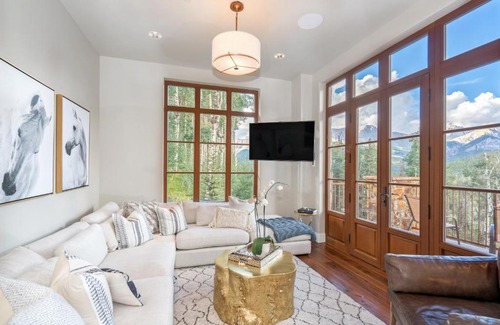 Mountain Village Apartment | Villas at Cortina 1 by Alpine Lodging Telluride