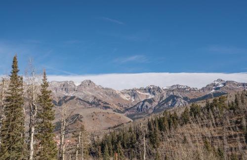 Mountain Village Apartment | Villas at Cortina 4 by Alpine Lodging Telluride