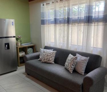 Monteverde Apartment | Villas Flakis, Luna