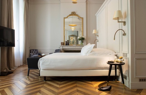 Hotel de Ville - Quinconces Hotel | Villas Foch