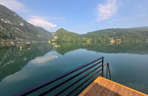Bajina Basta Villa | Villas Mlecika and Zvoncic- Jezero Lake Perucac