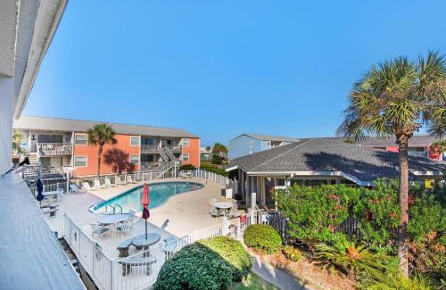 Pensacola Beach Apartment | Villas on the Gulf unit G8