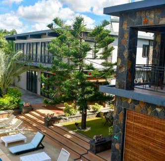 Fond du Sac Bed & Breakfast | Villas Rocher