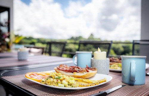 Arenal Bed & Breakfast | Villas Santa Maria - Private Bay Lake Arenal