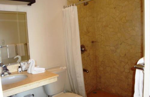 Playa Hermosa Resort | Villas Sol Beach Resort