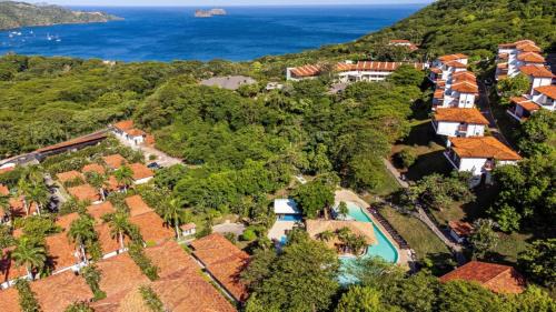 Playa Hermosa Resort | Villas Sol Beach Resort