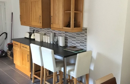 Thorigne-sur-Due Villa | VillaSleeps12-Garden-FreeParking-Bbq-Hike