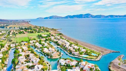 Plepi Villa | Villasonboard Dock Villa 3 Bed, 3 Bath, Canal, Greek Venice Porto Hydra