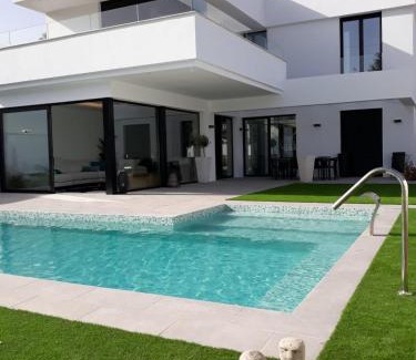Rincon de la Victoria Villa | VillaSwimmingpoolMalaga
