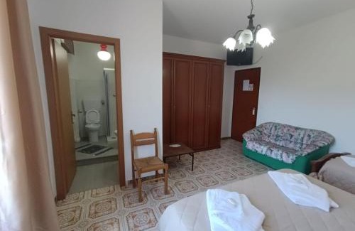 Castell'Umberto House | VillaTresa