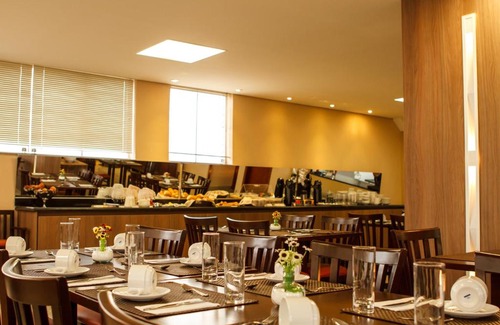 Brumadinho Hotel | Ville de Montagne Hotel