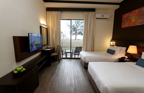 Kuala Rompin Hotel | Villea Rompin Resort & Golf