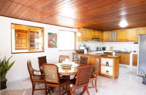 Papeete House | Villerme Lodge