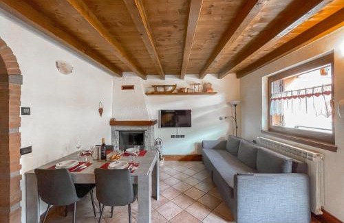 Corteno Golgi Villa | Villetta a schiera, giardino privato e box doppio