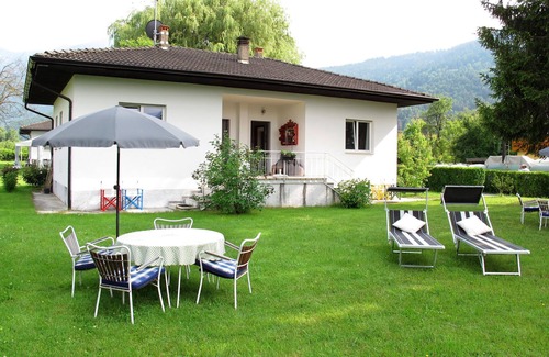Calceranica al Lago House | Villetta ai Pini by Interhome