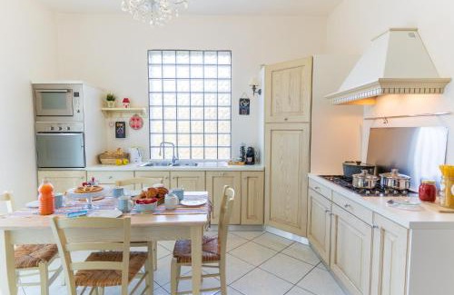 Montelabbate Apartment | Villetta Collina degli Angeli con ampio giardino