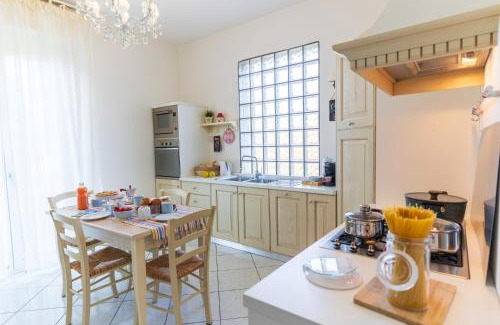 Montelabbate Apartment | Villetta Collina degli Angeli con ampio giardino