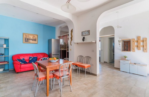 Specchiarica Apartment | Villetta Faro Azzurro by BarbarHouse