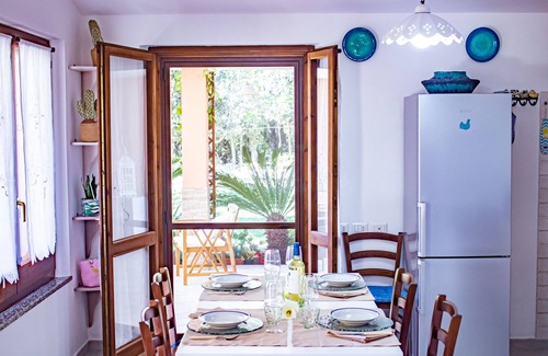 Chia House | Villetta I Pini Azzurri, with large garden and private tennis court