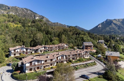 Castione della Presolana Apartment | Villetta a schiera con giardino privato