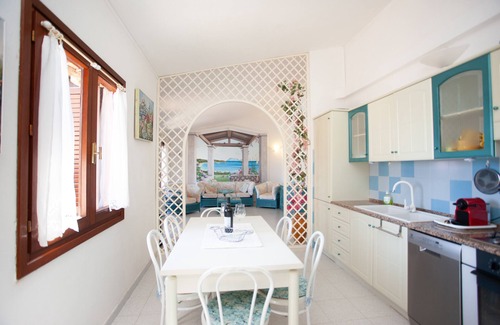 Luddui Villa | "Villetta Le Rose" with Sea View, Pool, Wi-Fi, Garden & Terraces