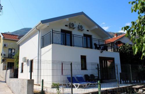 Kamenari House | Villetta Monte - 3 minutes walk from the sea