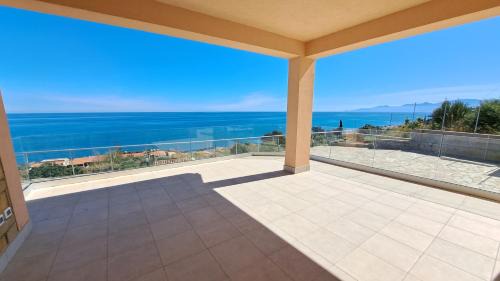 Torre Colonna-sperone Villa | Villini AltaVista
