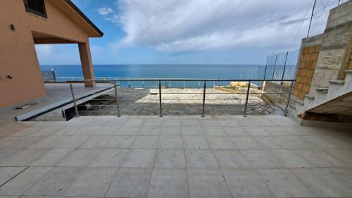 Torre Colonna-sperone Villa | Villini AltaVista